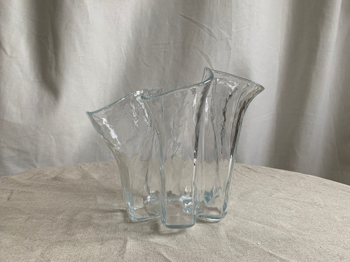 MUURLA Finland Wavy Handkerchief Glass Vase